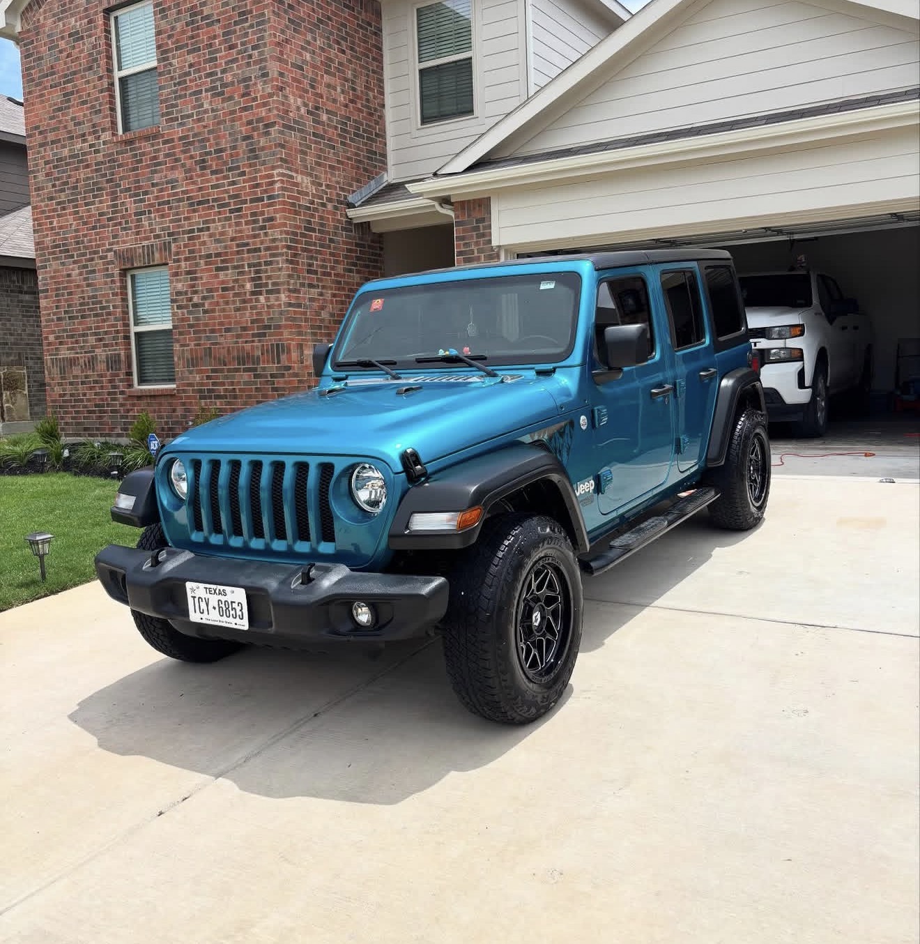 Blue Jeep after an exterior detail